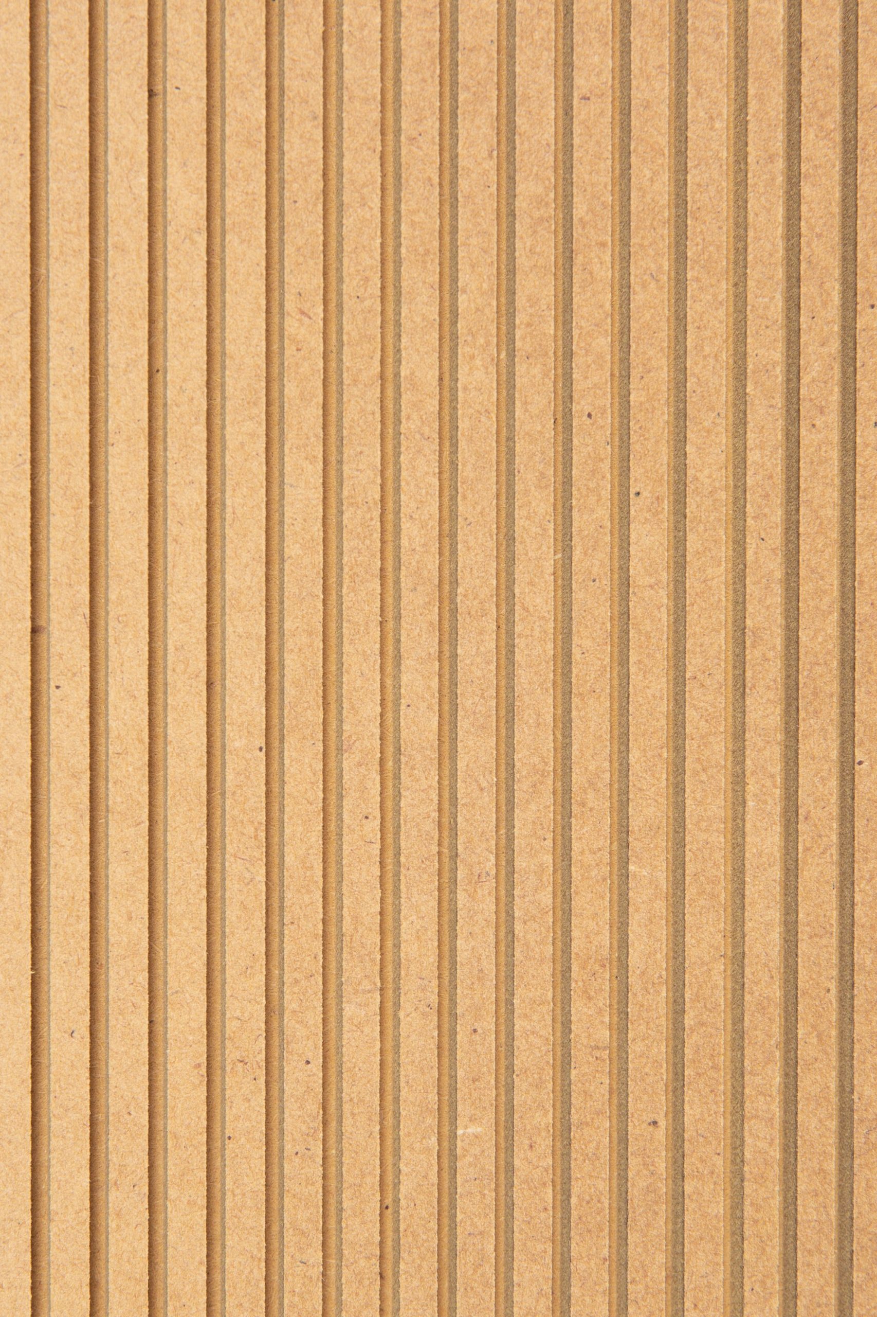 Finsa buig MDF Long 70% PEFC gecert. Lengte gegroefd Finsa buig MDF Long 70% PEFC gecert. Lengte gegroefd