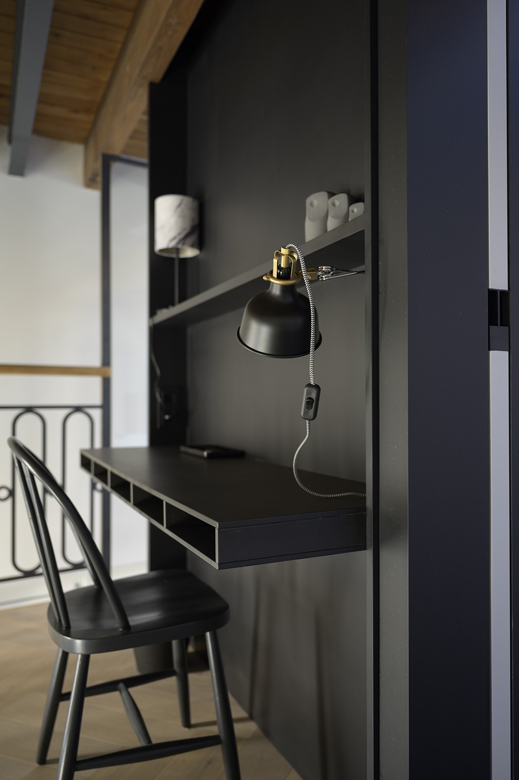 Unilin MDF Fibralux MR d&d gelakt Black Super Matt 70% PEFC gecert. / vochtwerend + folie - Afbeelding 2 Unilin MDF Fibralux MR d&d gelakt Black Super Matt 70% PEFC gecert. / vochtwerend + folie - Afbeelding 2