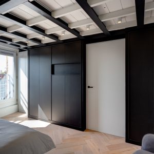 Unilin MDF Fibralux MR d&d gelakt Black Super Matt 70% PEFC gecert. / vochtwerend + folie - Afbeelding 4 Unilin MDF Fibralux MR d&d gelakt Black Super Matt 70% PEFC gecert. / vochtwerend + folie - Afbeelding 4